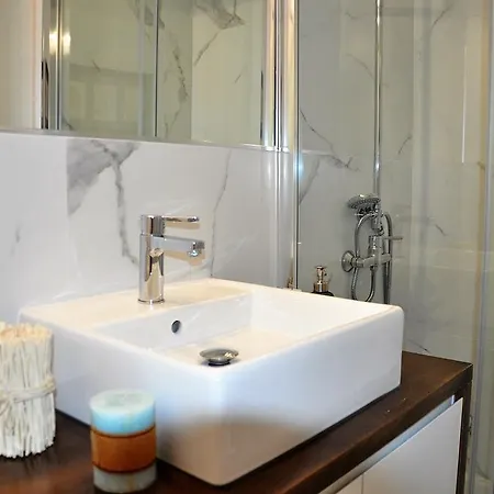 En La Rambla Con Piscina Appartement *