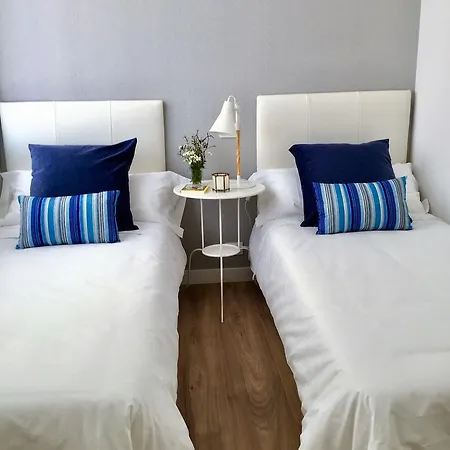 En La Rambla Con Piscina Apartament *