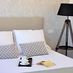 Apartment En La Rambla Con Piscina